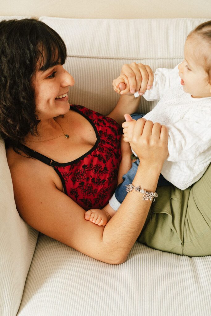 Le soutien-gorge d'allaitement absorbant : un indispensable