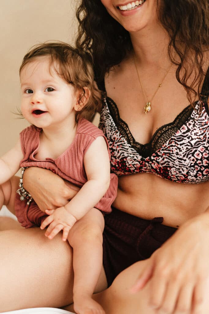 Le soutien-gorge d’allaitement absorbant : une innovation au service des mamans