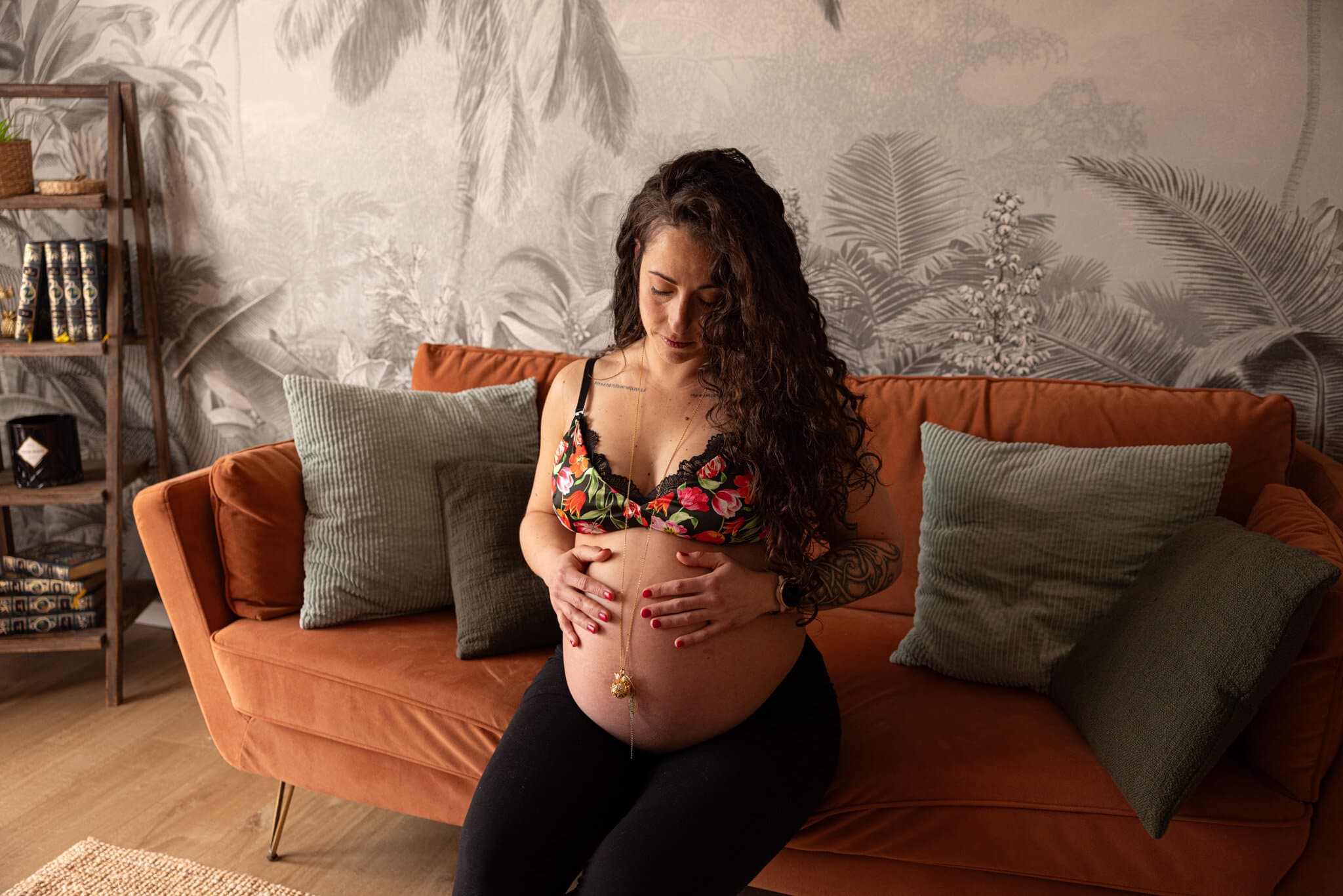 10 idées de cadeau femme enceinte qui pense à l’après-accouchement